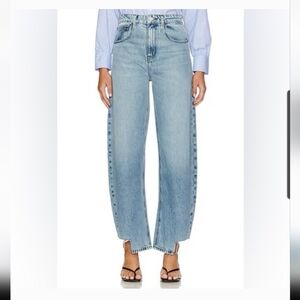 Frame Long Barrel Released Inside Step Fray Jeans